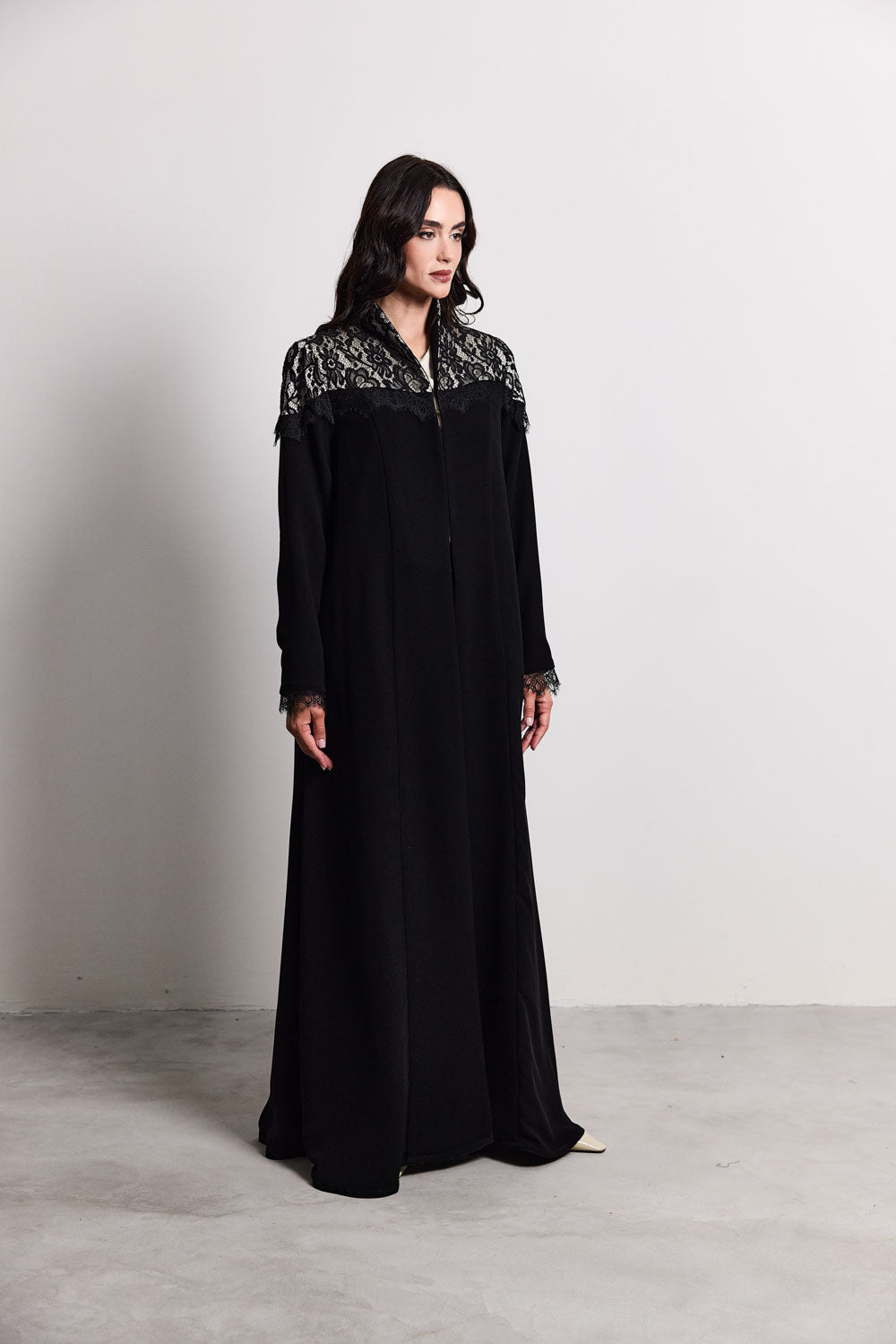 Lace Whisper - off white